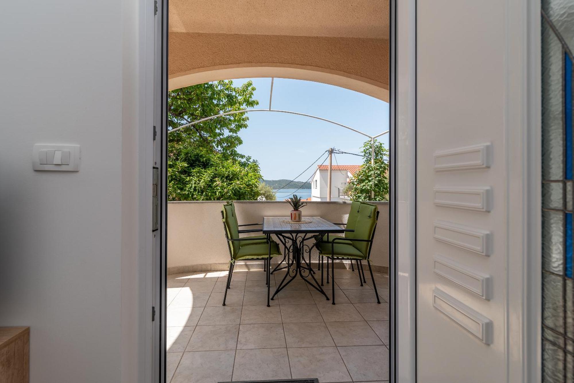 Apartments Fani Trogir Exterior foto